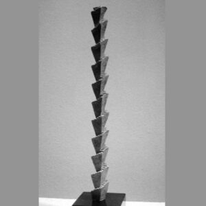 Ziggourat carrée gravée