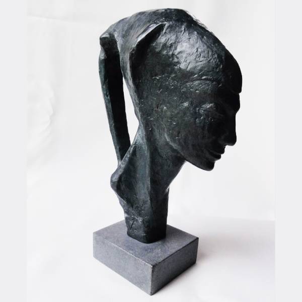 Tête de jeune fille
